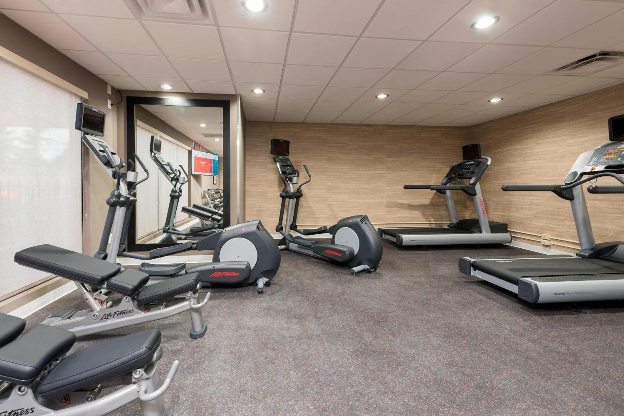 Towneplace Suites By Marriott Ontario-Mansfield Extérieur photo
