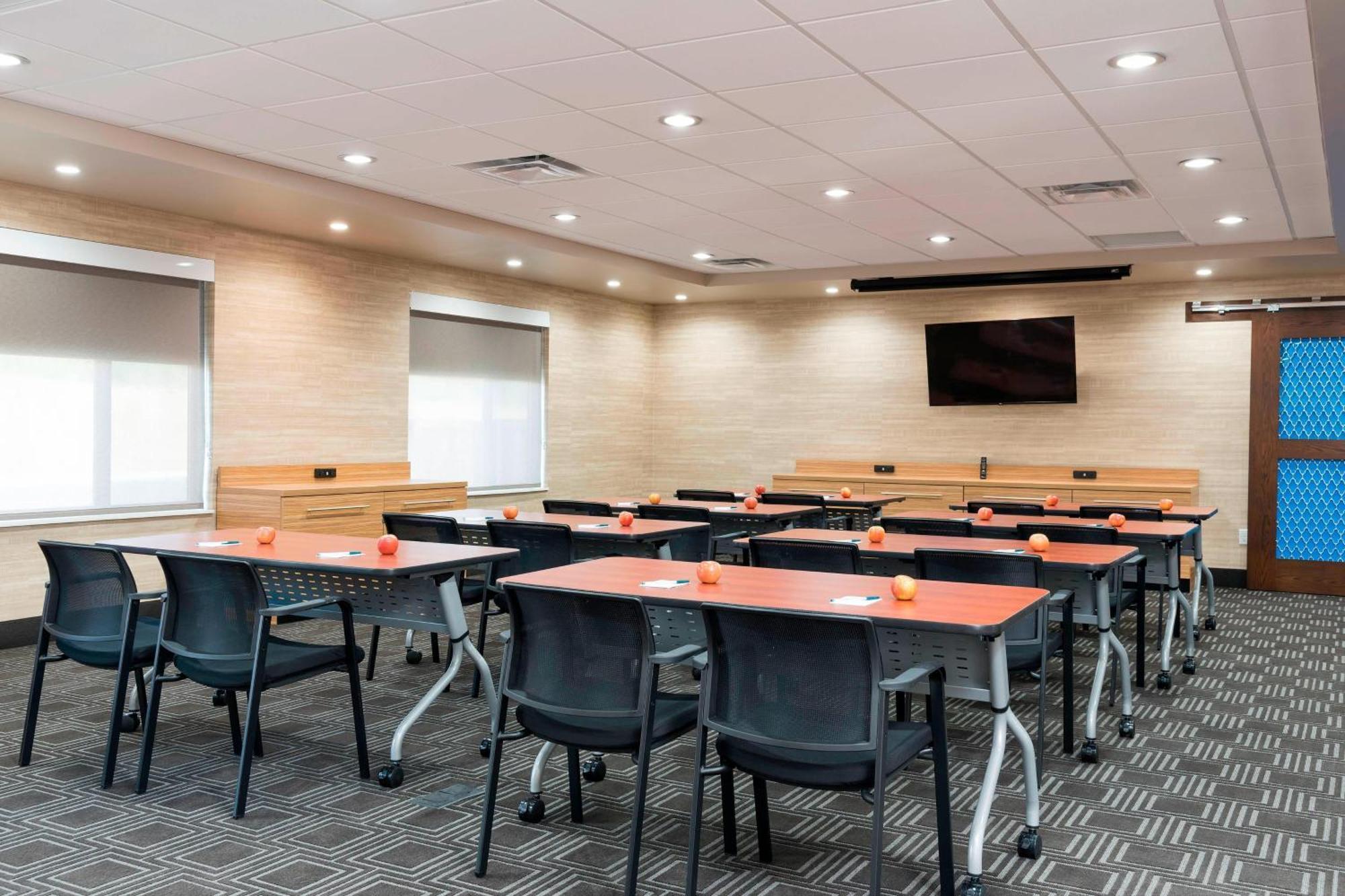 Towneplace Suites By Marriott Ontario-Mansfield Extérieur photo