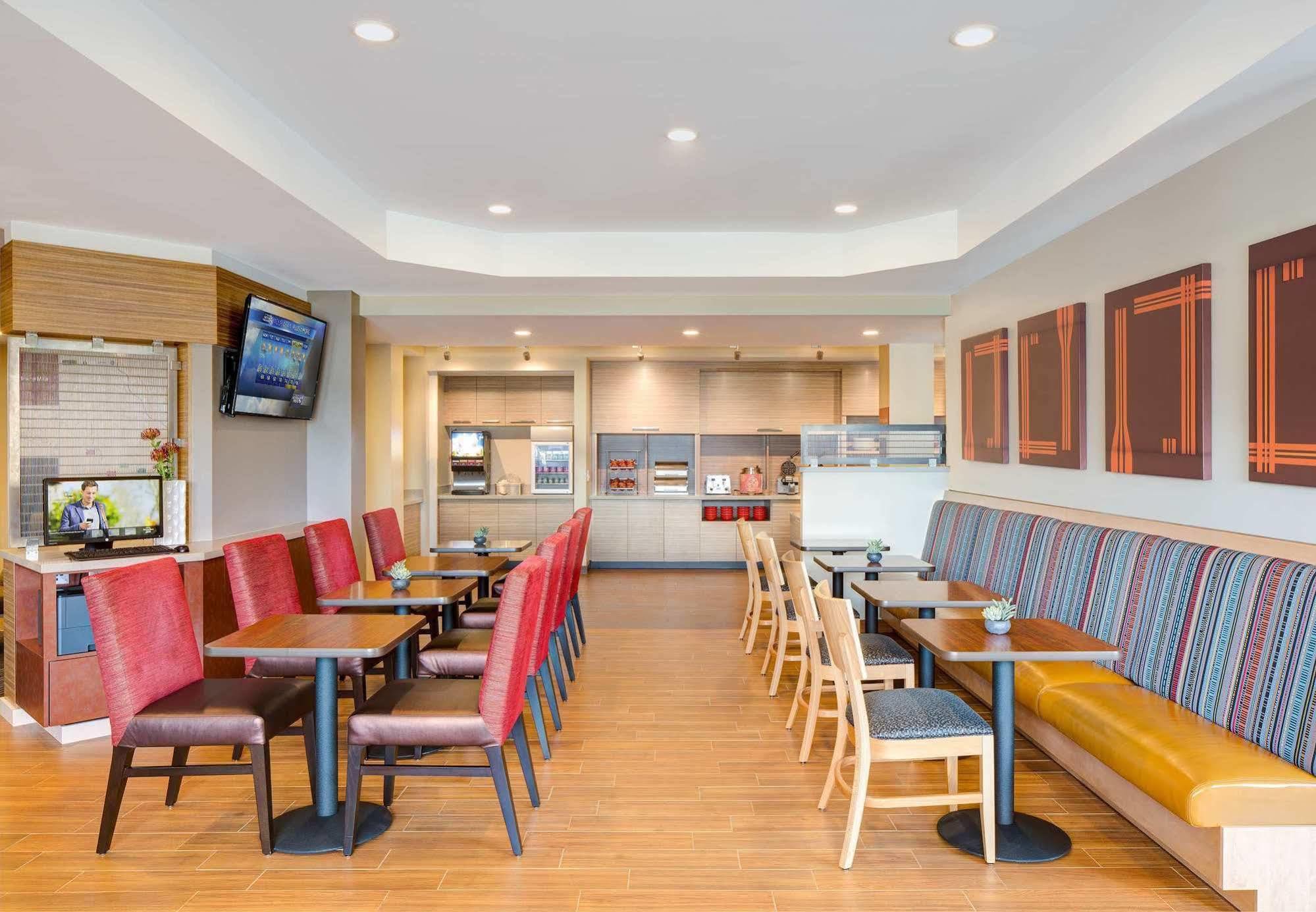 Towneplace Suites By Marriott Ontario-Mansfield Extérieur photo